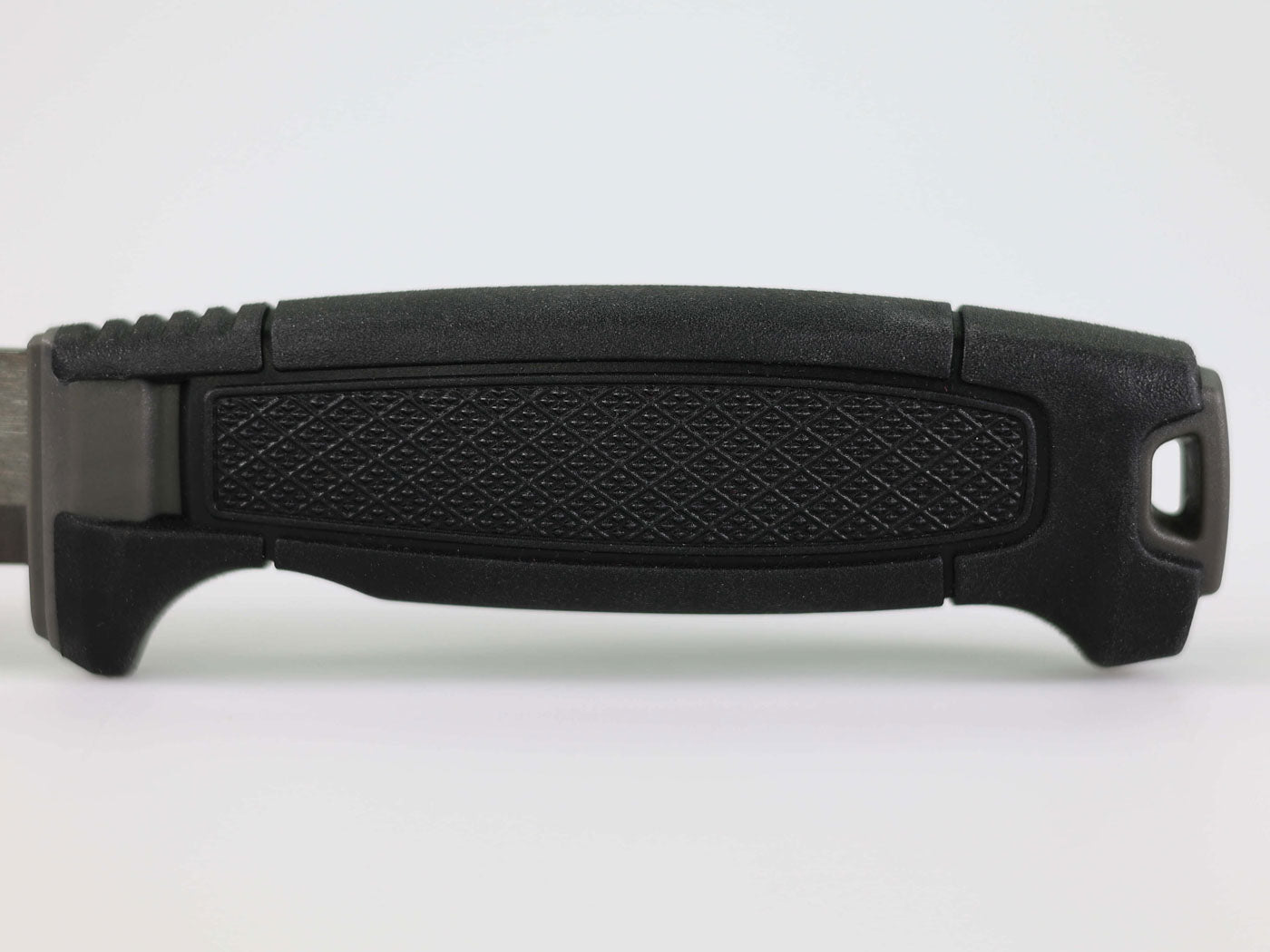 Mora kniv Amberg blackblade (C) Blackskies outdoormes