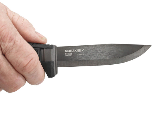 Mora kniv Amberg blackblade (C) Blackskies outdoormes